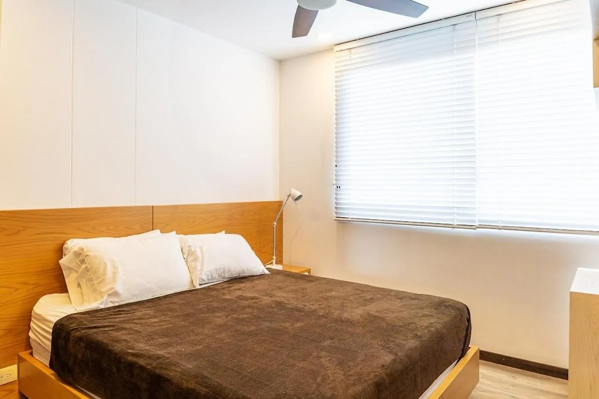 Dos Maderos Poblado Medellin 1 Month Minimum Stay Апартаменты