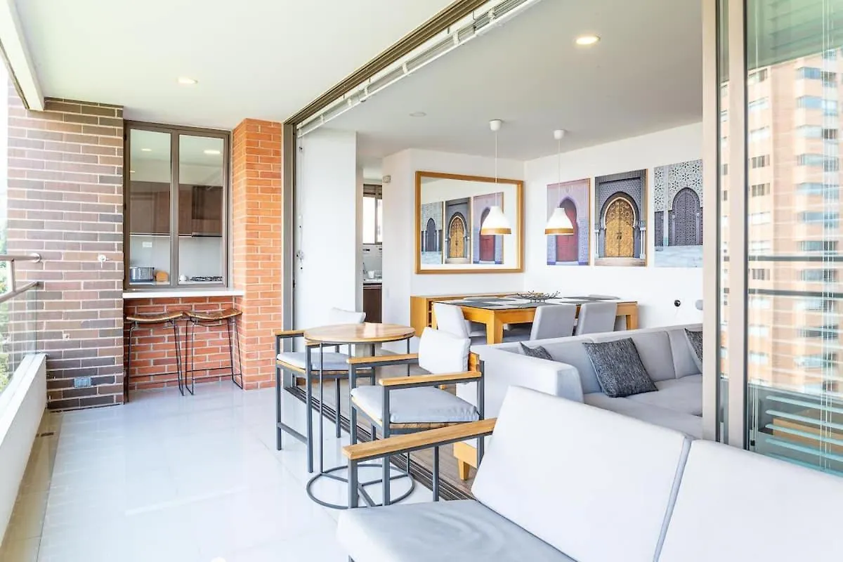 Апартаменты Dos Maderos Poblado Medellin 1 Month Minimum Stay